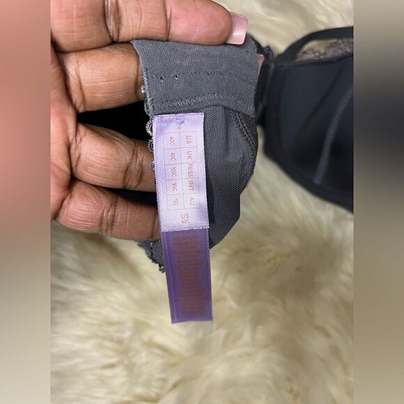 Savage x Fenty Living in The Clouds Iridescent Lace Caged bra sz 40C - Picture 4 of 5